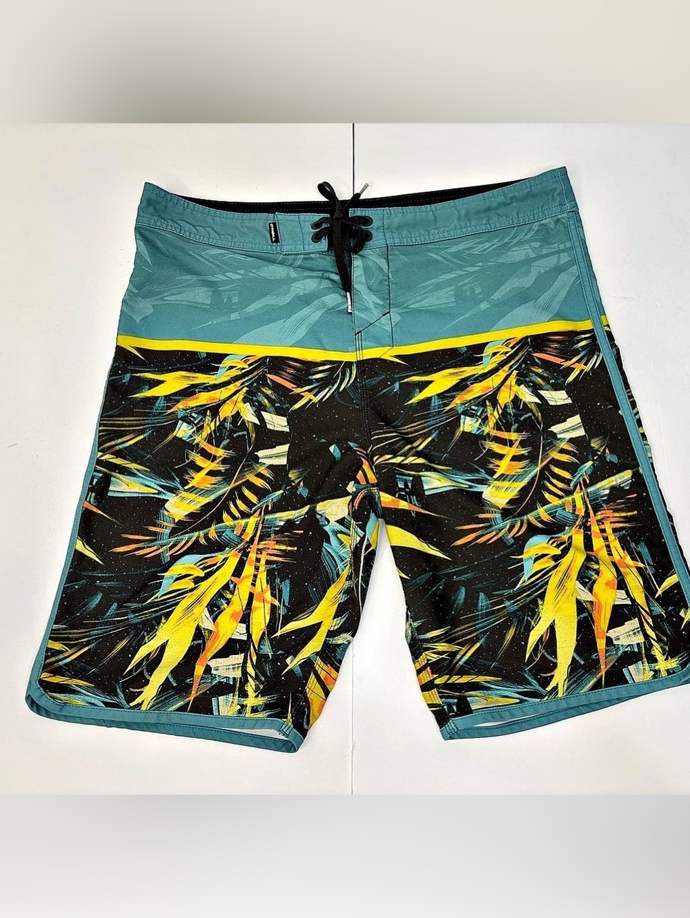 O'Neill Men's Abstract Board Shorts Blue & Black Waist 33